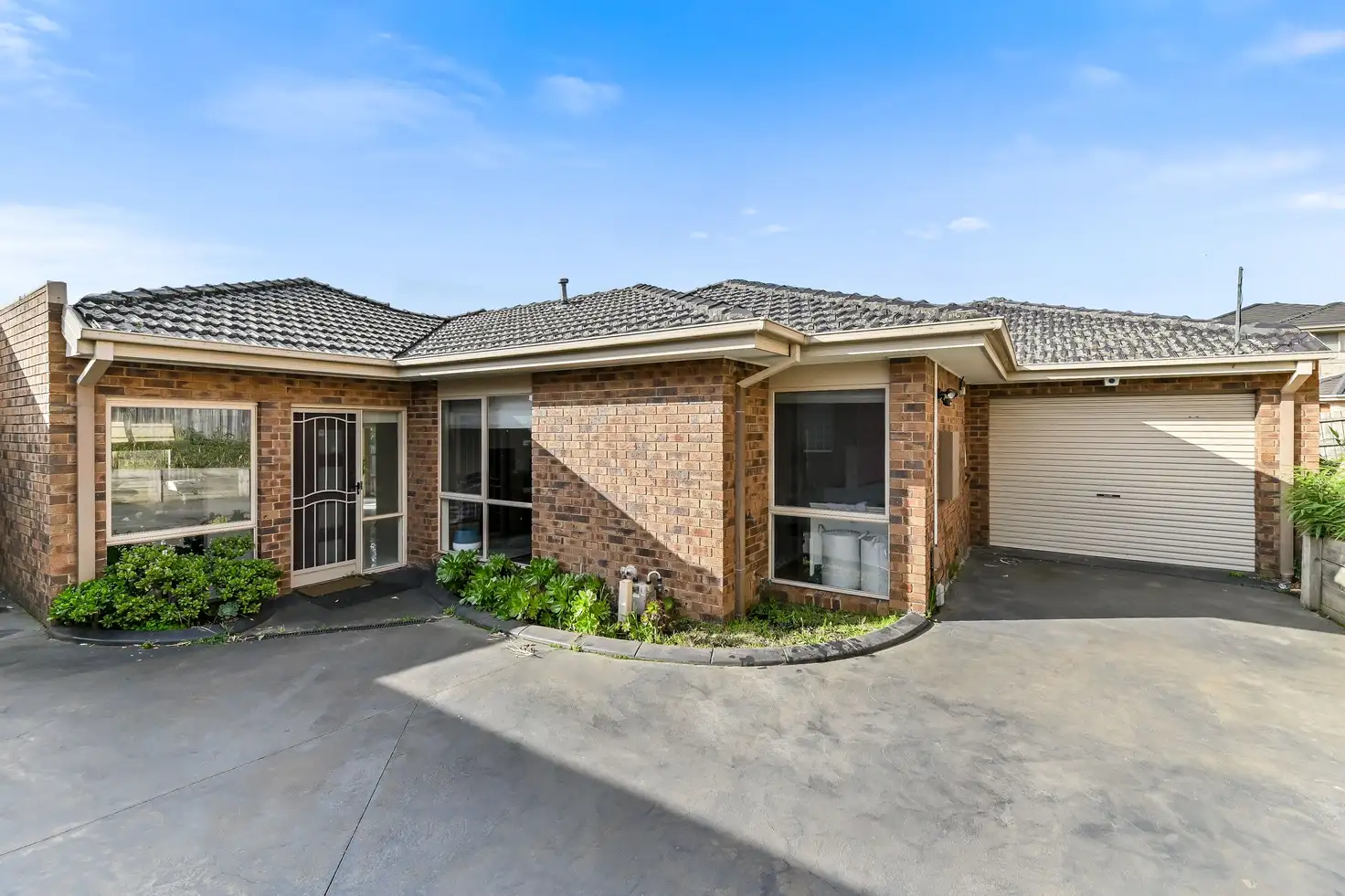 Main view of Homely unit listing, 2/4 Durward Avenue, Glen Waverley VIC 3150