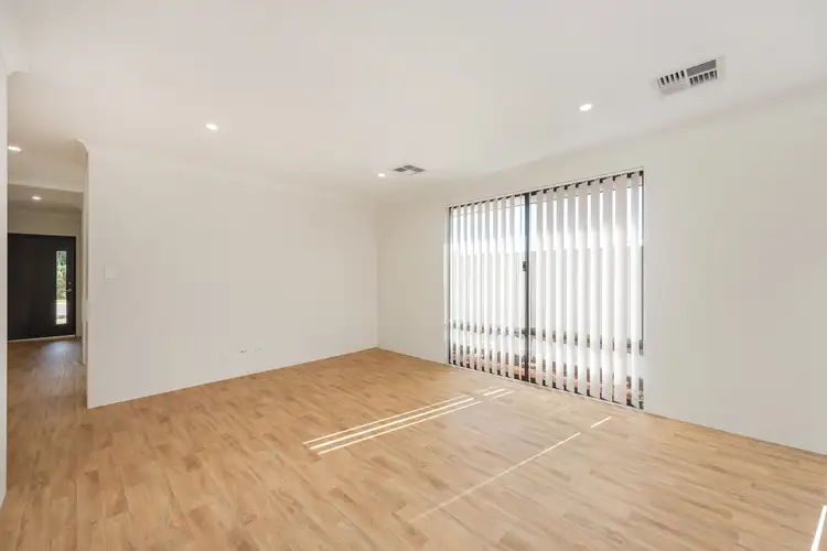 Seventh view of Homely house listing, 32 Beaufortia Crescent, Baldivis WA 6171