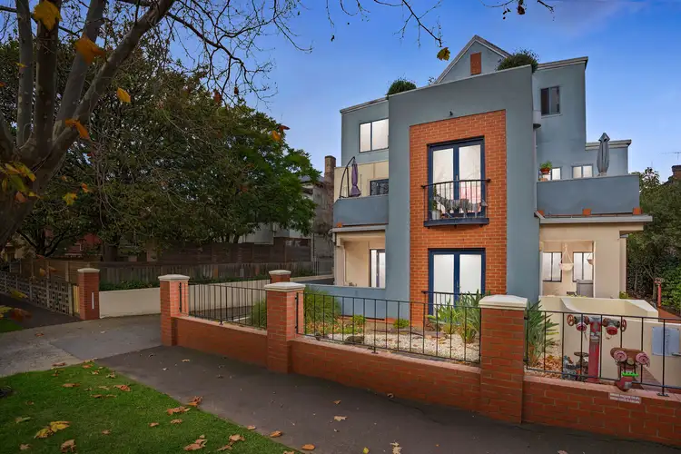 10/5 Dickens Street, Elwood VIC 3184