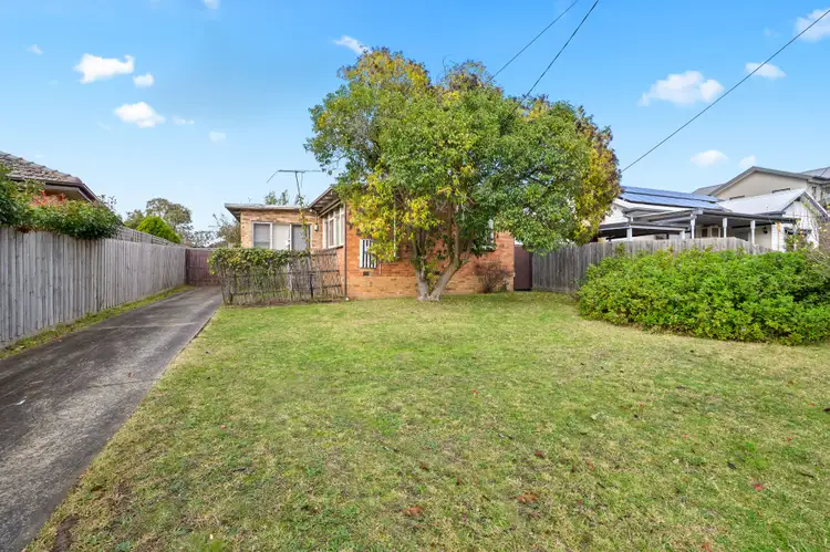 34 Ibbottson Street, Watsonia VIC 3087