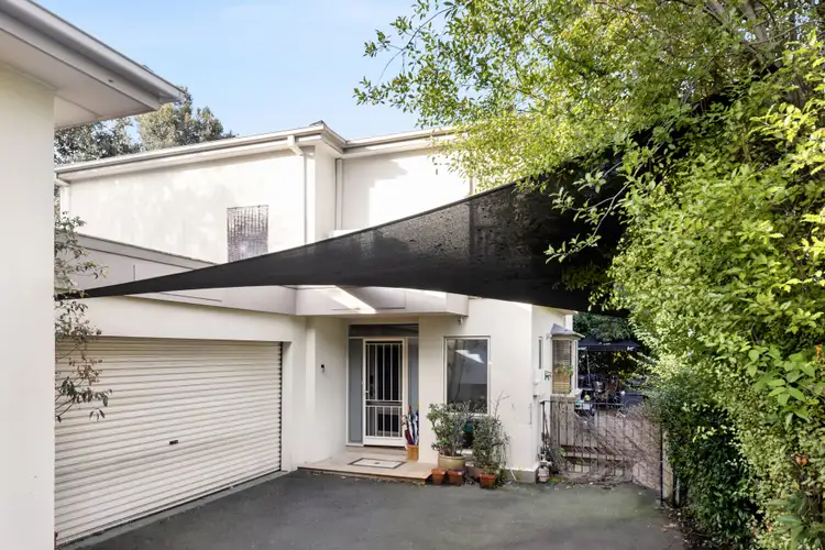 2/1 Gambier Avenue, Templestowe Lower VIC 3107