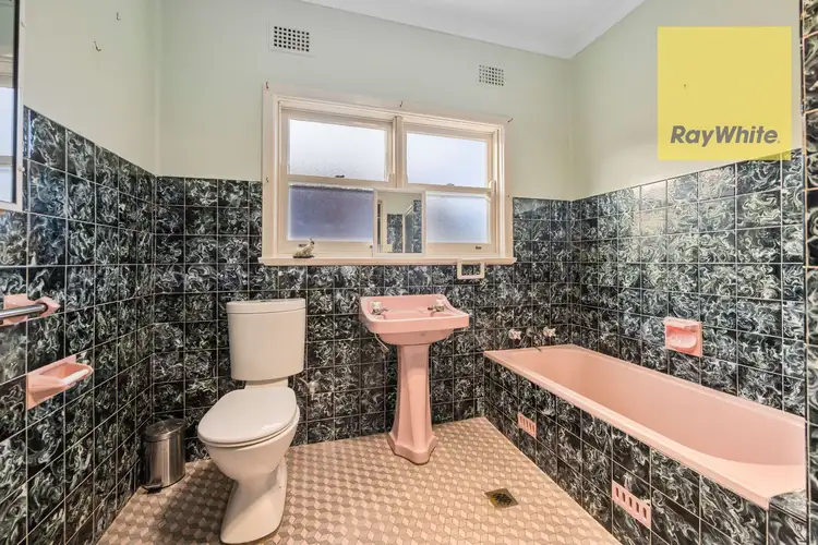 Fifth view of Homely house listing, 15 Newton Street, Goulburn NSW 2580