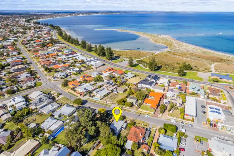 76 Penguin Road, Safety Bay WA 6169