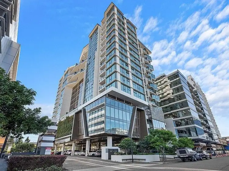 705/10 Stratton Street, Newstead QLD 4006