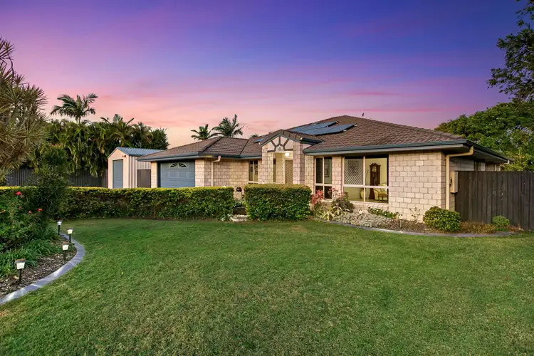 5 Sunline Court, Urangan QLD 4655