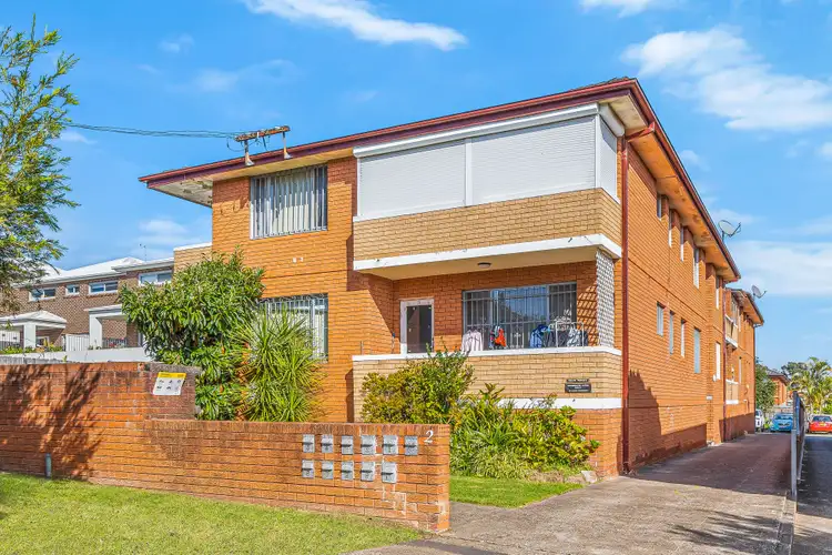 9/2 Boorea Avenue, Lakemba NSW 2195
