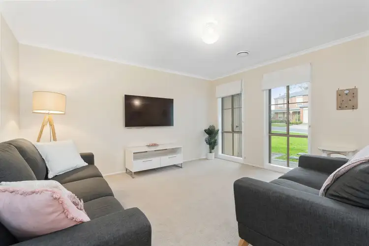 Third view of Homely house listing, 21 Wattle Bird Way, Langwarrin VIC 3910