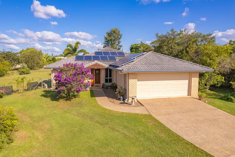 3 Dominique Court, Southside QLD 4570