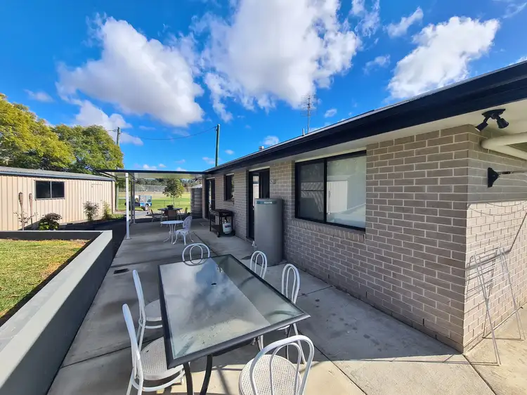 6 Garrett Street, Haden QLD 4353