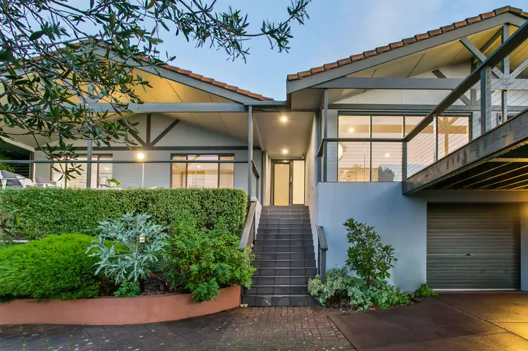 3 Oceanview Crescent, Mount Osmond SA 5064