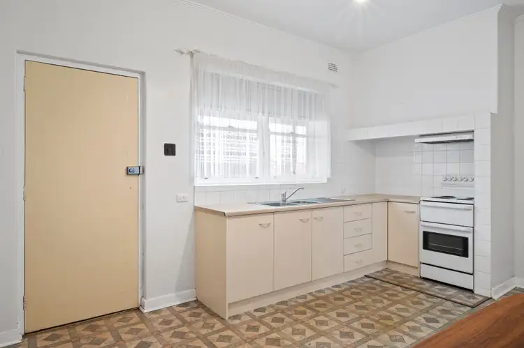 Sixth view of Homely house listing, 10 Sando Street, Findon SA 5023