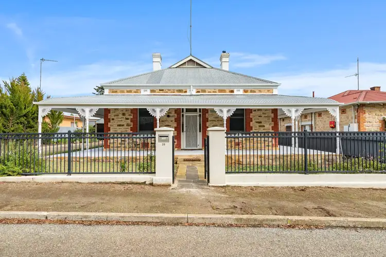 26 Jonathon Street, Clare SA 5453