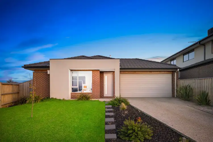 25 Masters Crescent, Mambourin VIC 3024