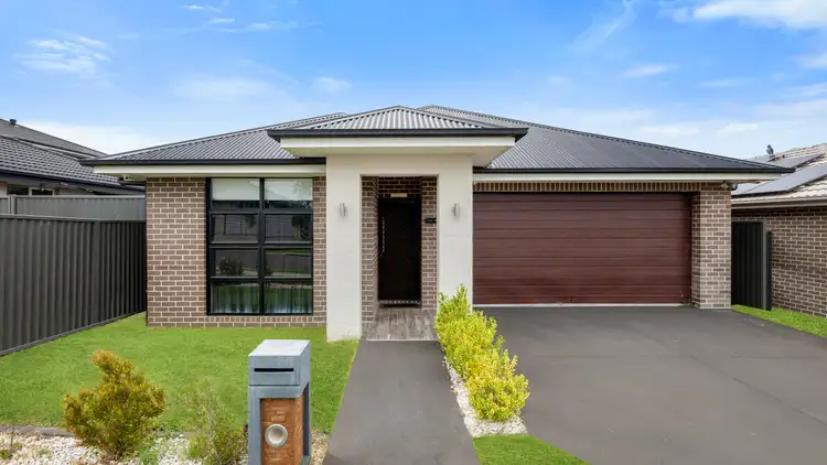 3 Whyalla Street, Jordan Springs NSW 2747