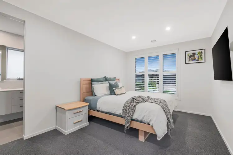 Sixth view of Homely house listing, 12 Nankeen Loop, Beveridge VIC 3753