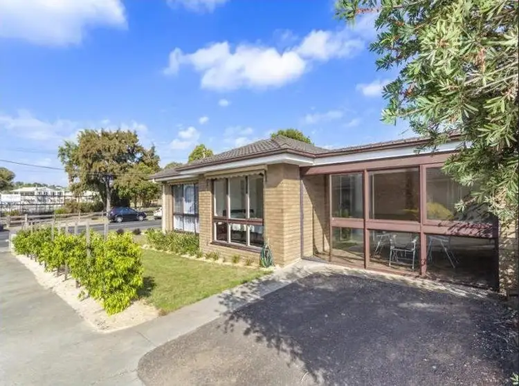 Main view of Homely unit listing, 10/74 Barrabool Road, Highton VIC 3216