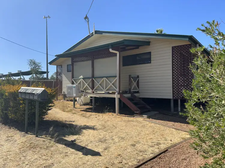 148 Eagle Street, Longreach QLD 4730
