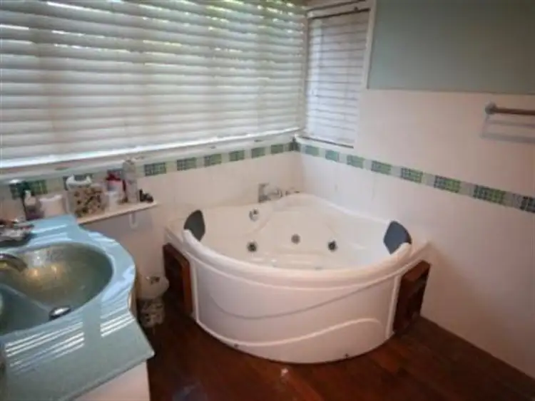 Sixth view of Homely house listing, 64  Leichhardt St, Mundubbera QLD