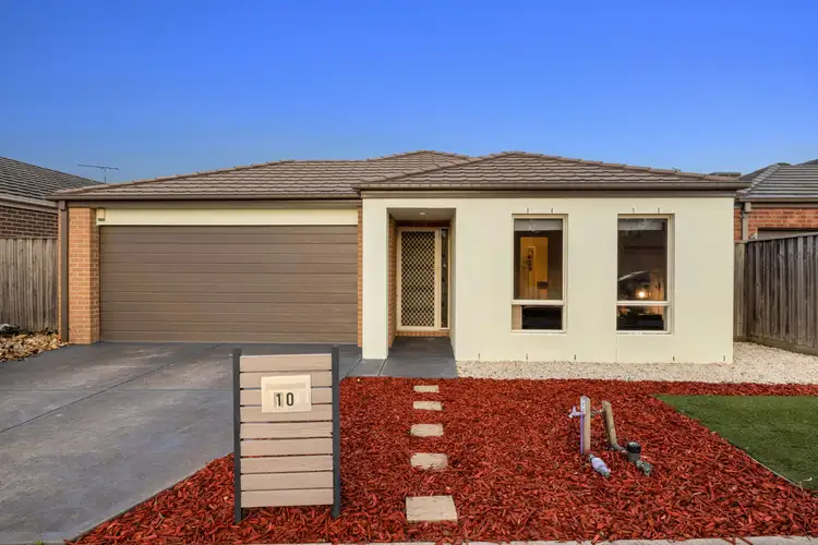 10 Celestine Drive, Officer VIC 3809