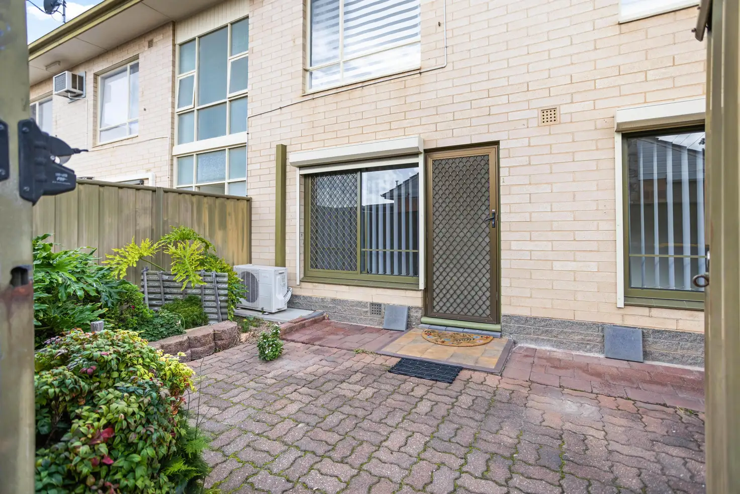 Main view of Homely unit listing, 1/169 Findon Road, Findon SA 5023
