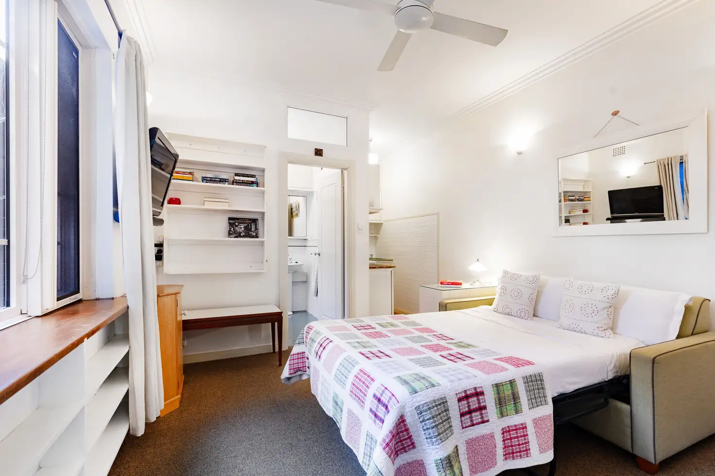 Main view of Homely studio listing, 12/9-11 St Neot Avenue, Potts Point NSW 2011