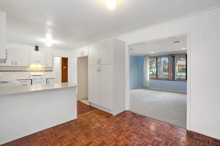 Fifth view of Homely house listing, 32 Beaurepaire Crescent, Holt ACT 2615