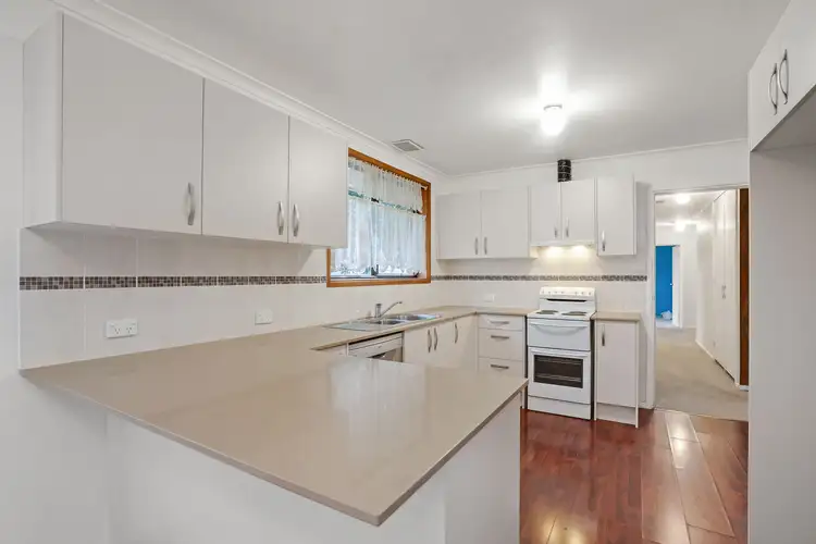 Sixth view of Homely house listing, 32 Beaurepaire Crescent, Holt ACT 2615