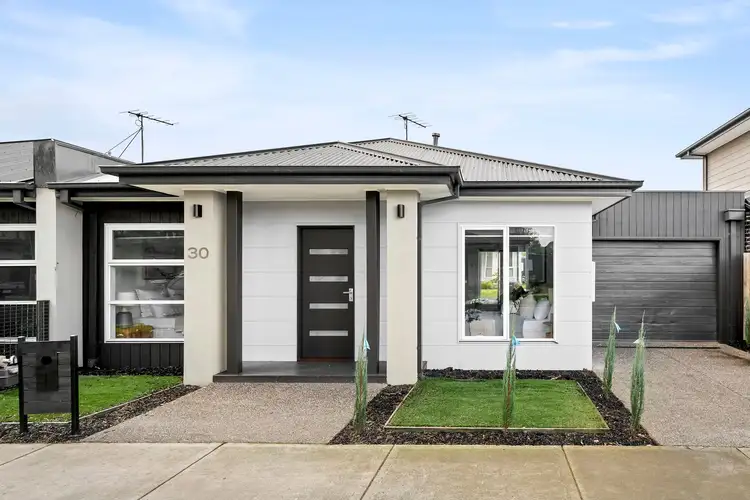 30 Heather Avenue, Brooklyn VIC 3012