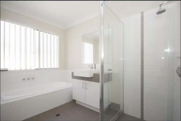 Fifth view of Homely house listing, 52 Lisa Crescent, Coomera QLD 4209