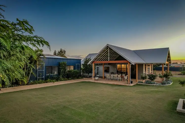 13 Roding Court, Deepdale WA 6532