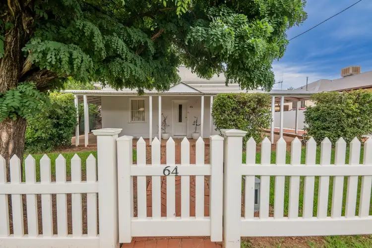 64 Flint Street, Forbes NSW 2871