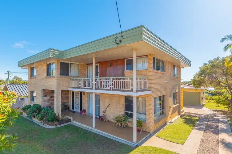 4 Pinewood Street, Redcliffe QLD 4020