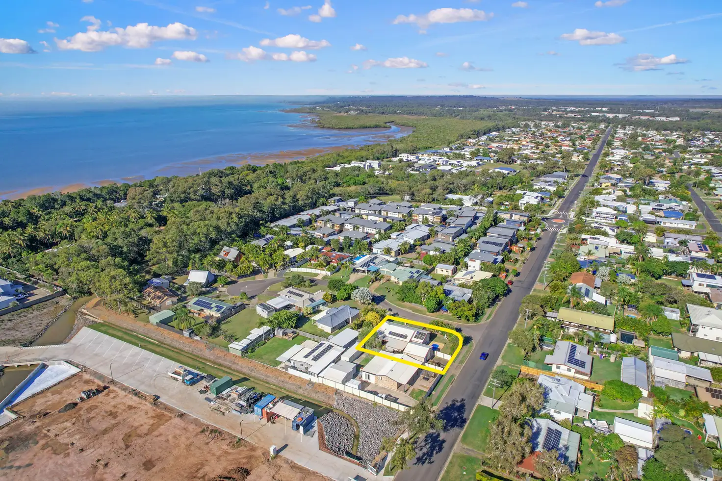 Main view of Homely house listing, 2 Jennylee Close, Urangan QLD 4655
