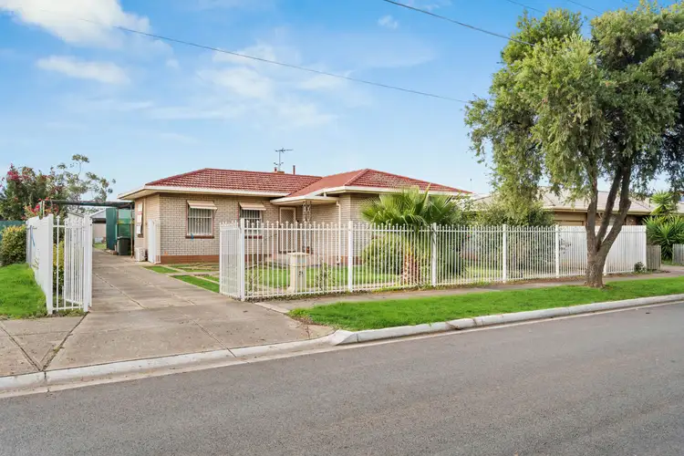 14 Fourth Avenue, Woodville Gardens SA 5012