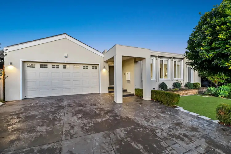 38 Threadbow Crescent, Wheelers Hill VIC 3150