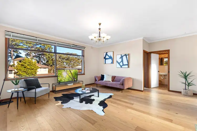 7 Larkspur Avenue, Doncaster VIC 3108