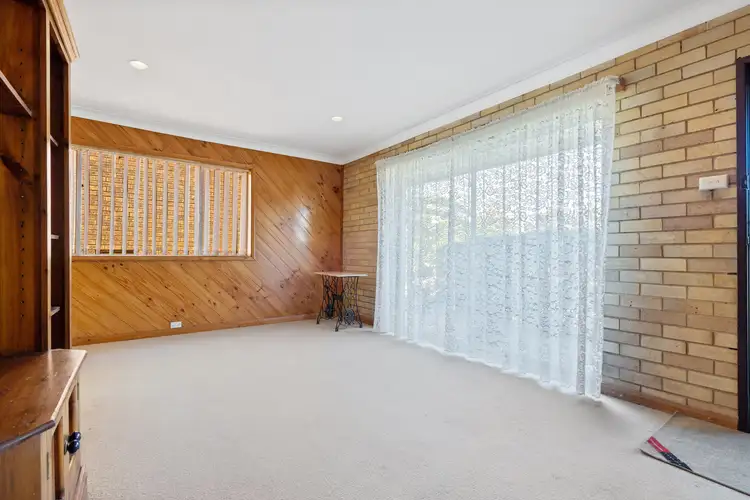 Fifth view of Homely house listing, 10 Gymea Crescent, Mannering Park NSW 2259