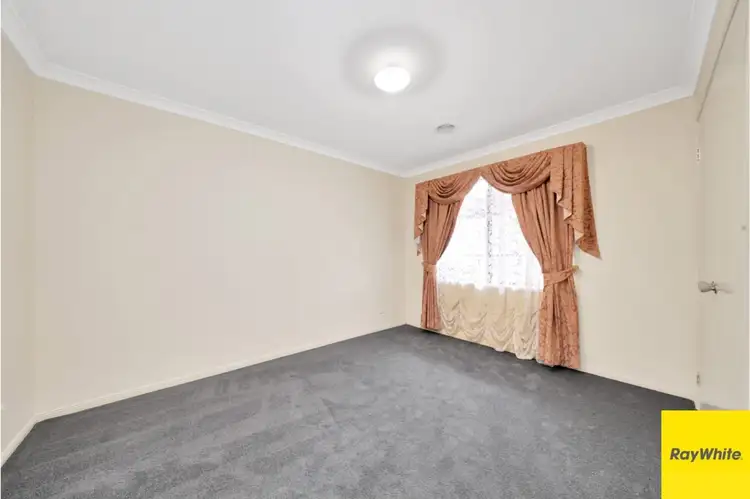 Fifth view of Homely house listing, 8 Lockyer Court, Tarneit VIC 3029
