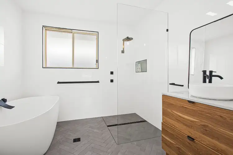 Fifth view of Homely house listing, 4 Harris Street, Albion Park NSW 2527
