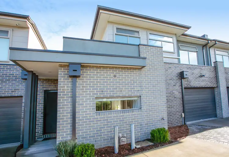 2/30 McMahon Road, Reservoir VIC 3073
