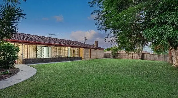 17 Bywater Street, Hillcrest QLD 4118