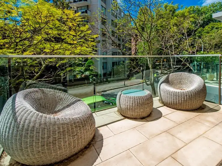 Second view of Homely house listing, 10/8 Greenknowe Avenue, Elizabeth Bay NSW 2011