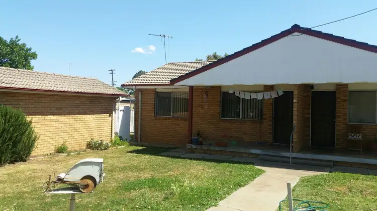 24 Johnson Street