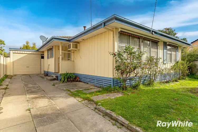 Second view of Homely house listing, 8 Grenfell Avenue, Eaglehawk VIC 3556