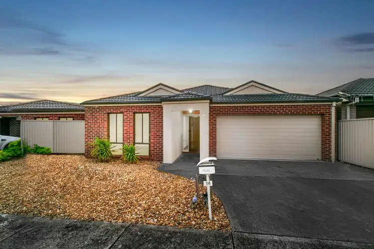 14 Hood Place, Pakenham VIC 3810