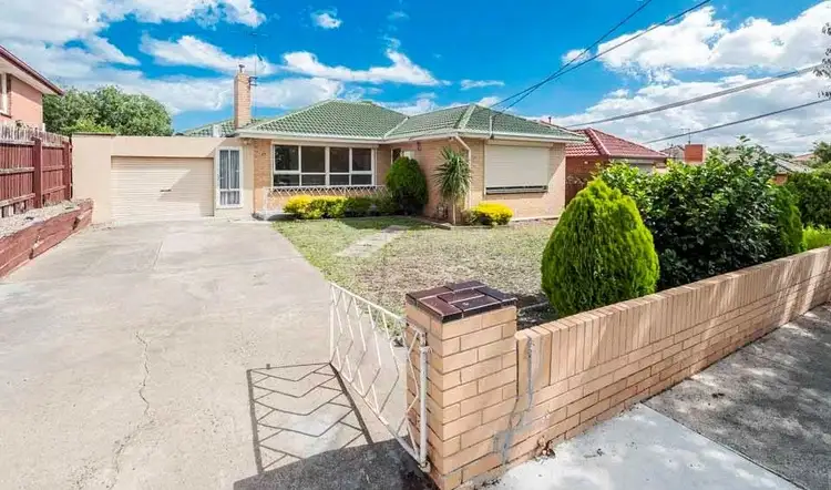 15 Flag Street, Kingsbury VIC 3083