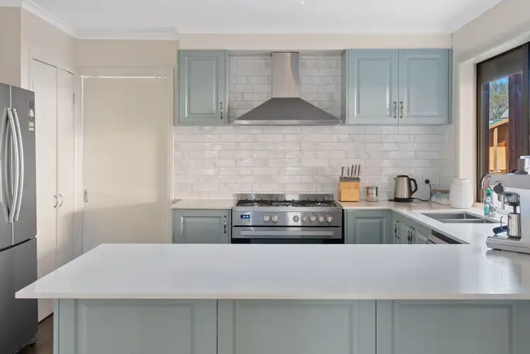 Fifth view of Homely house listing, 2 Richardson Court, Maddingley VIC 3340