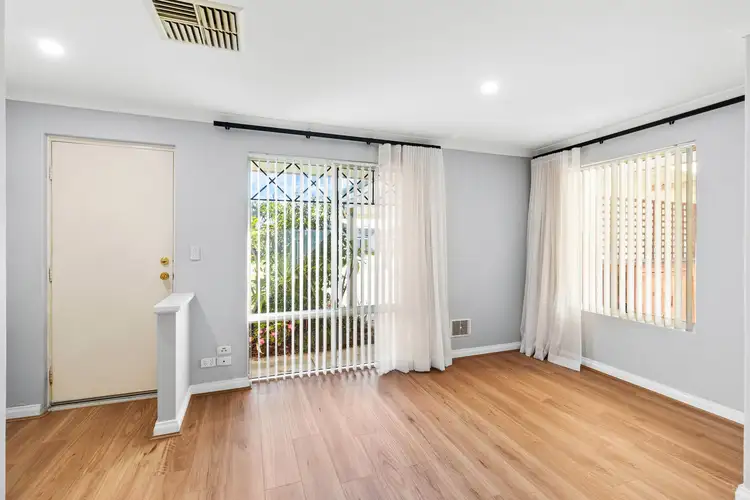 Fifth view of Homely house listing, 25 Nooyan Close, South Guildford WA 6055