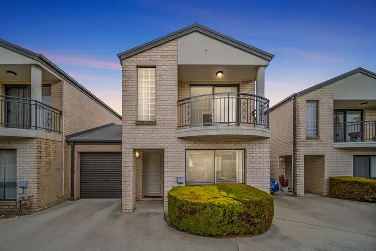 8/7 Bungendore Road, Queanbeyan East NSW 2620
