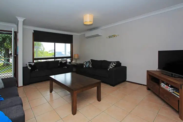 Fifth view of Homely house listing, 21 Elizabeth Way, Jurien Bay WA 6516